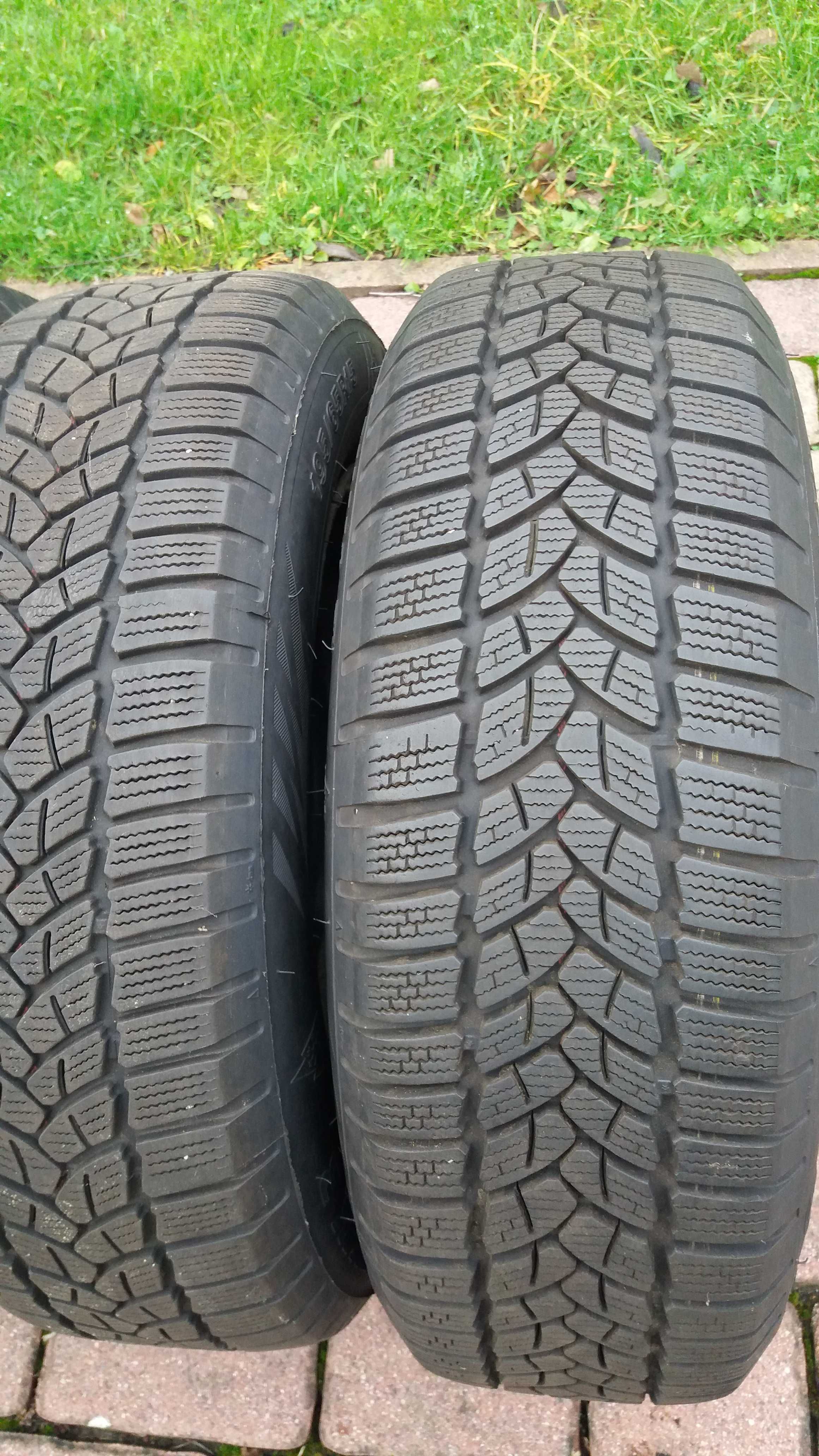 Opony zimowe  215/55/16 R