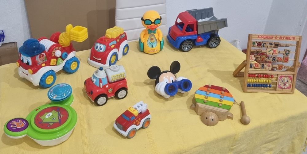 Brinquedos vários para Crianças valor cada
