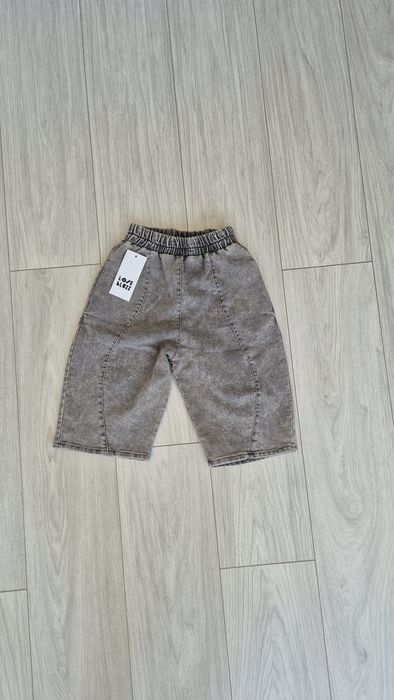 Loose Bluzz szorty krótkie spodenki 140/146