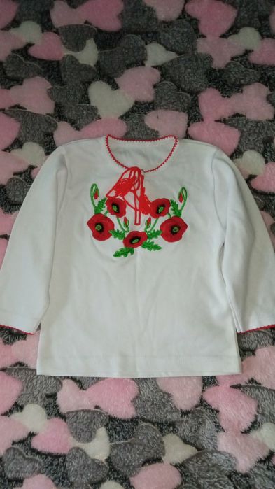 Вишиванка на дівчинку