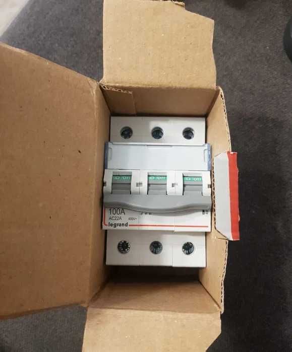 Legrand rozłącznik izolacyjny 3P 100 A