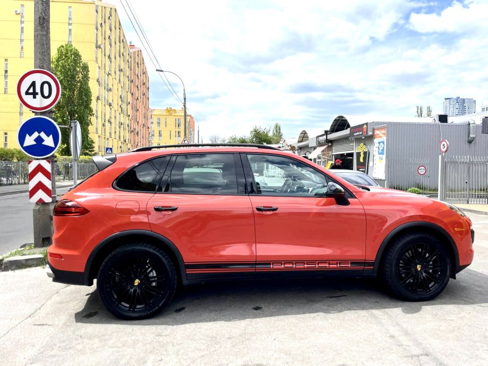 Продам Porsche Cayenne S