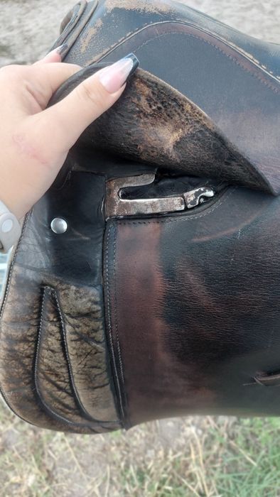 Сідло на коня седло на коня конное седло