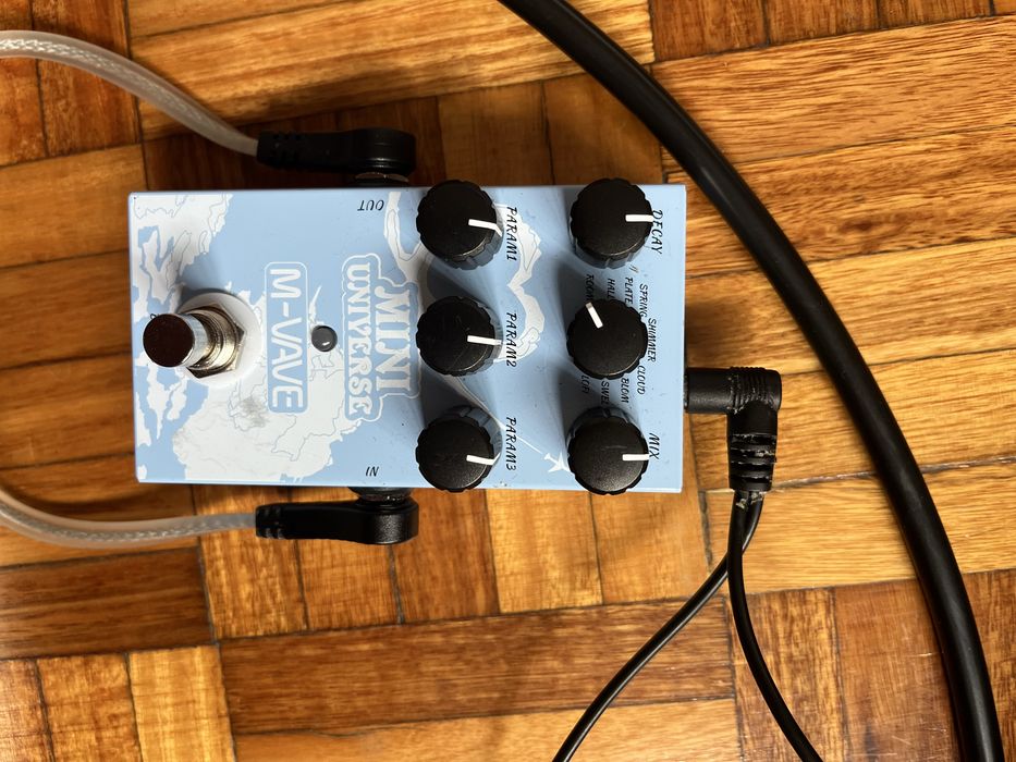 Pedal de guitarra + Mini Amp