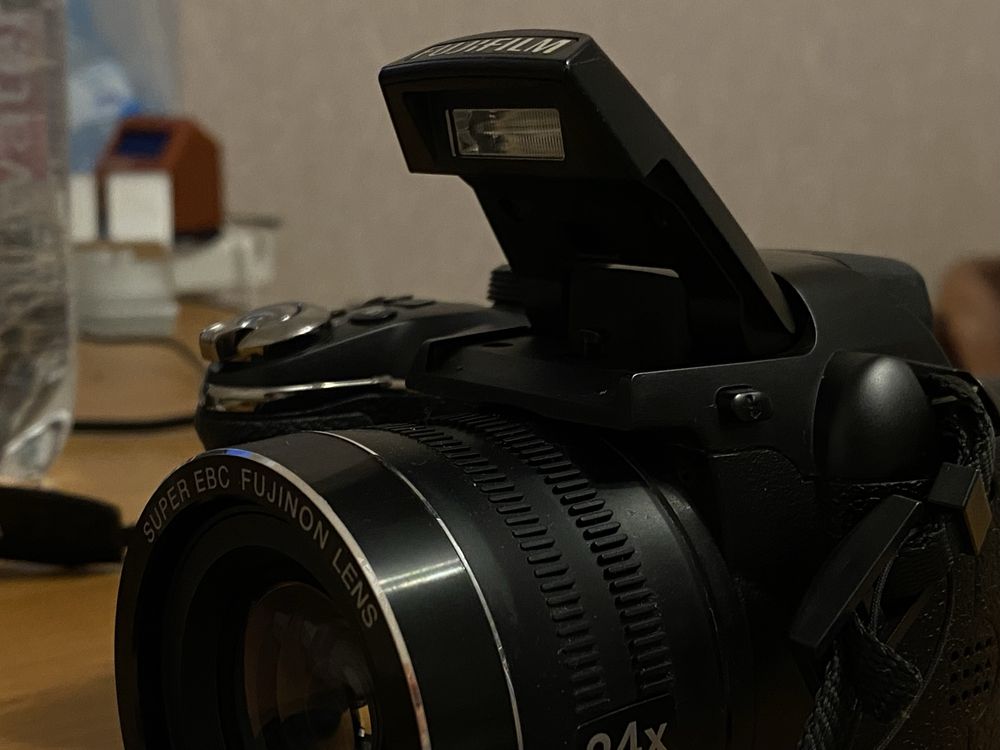 Фотоапарат Fujifilm FinePix S4200 як новий