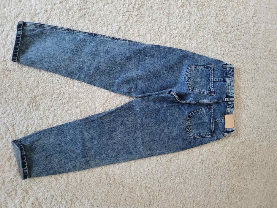Стильні жіночі джинси