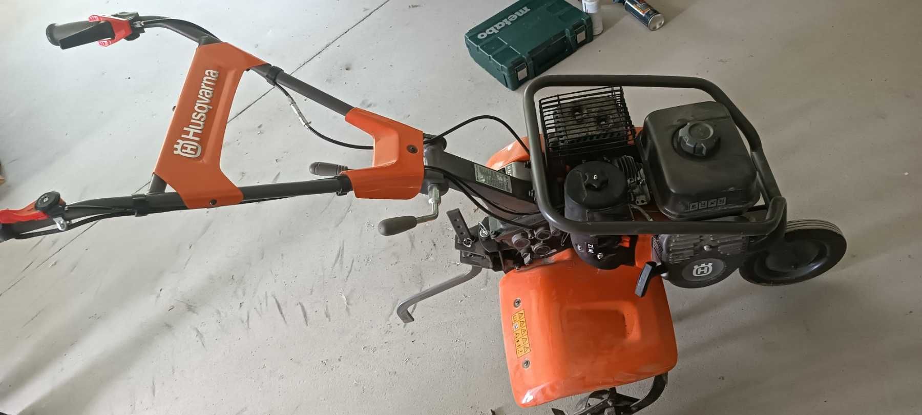 Культиватор Husqvarna TF 230 бензиновый, 4,7 л.с Новий