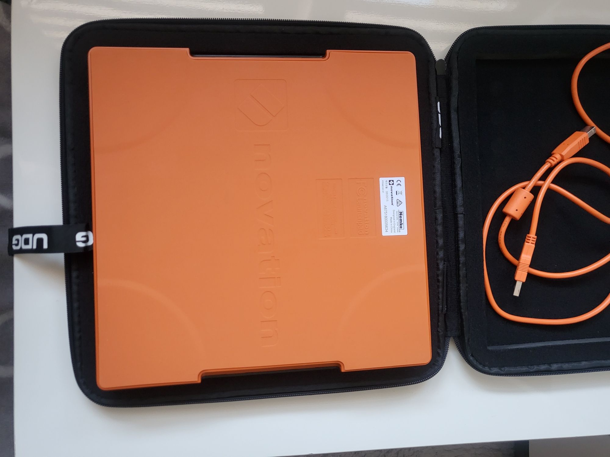 Lunchpad Novation stan bdb ,etui udg