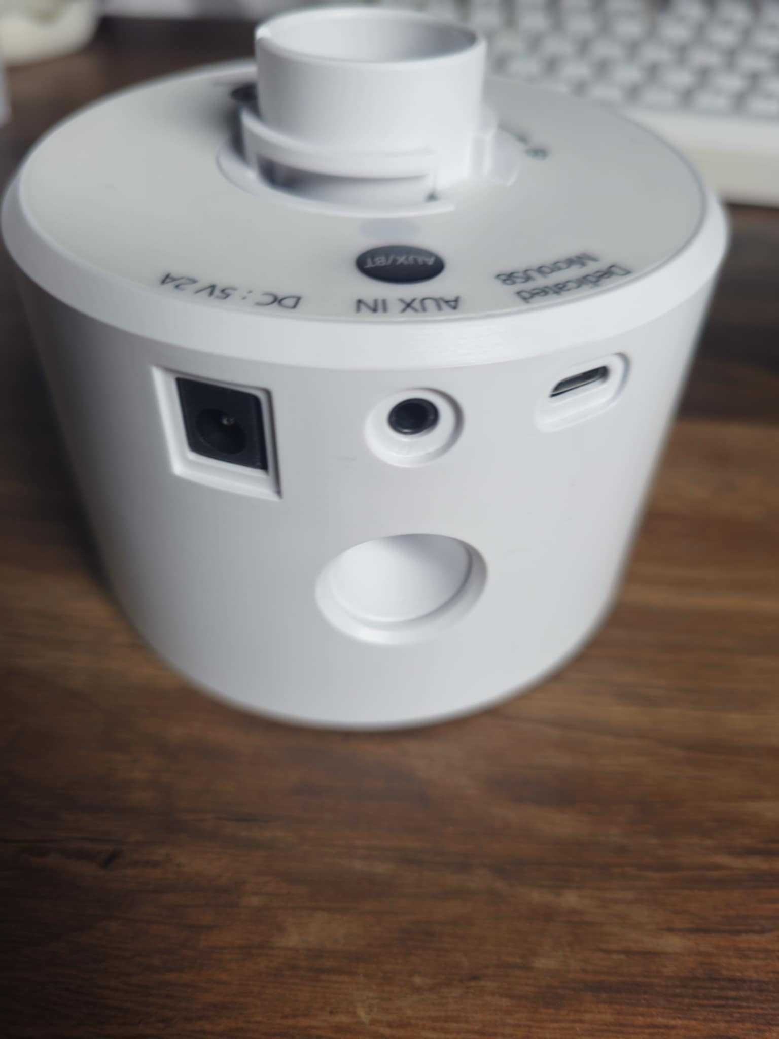 ZonQoonz 360° RGBW LED listwa świetlna z głośnikiem