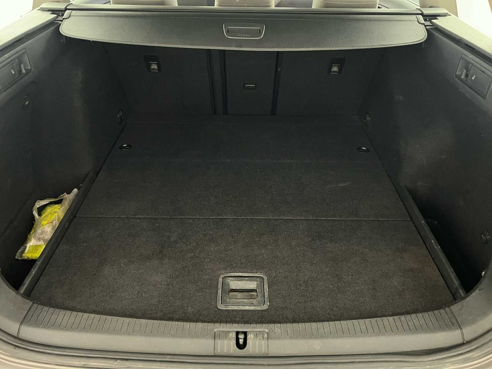 VW GOLF VARIANT 1.6 TDI highline