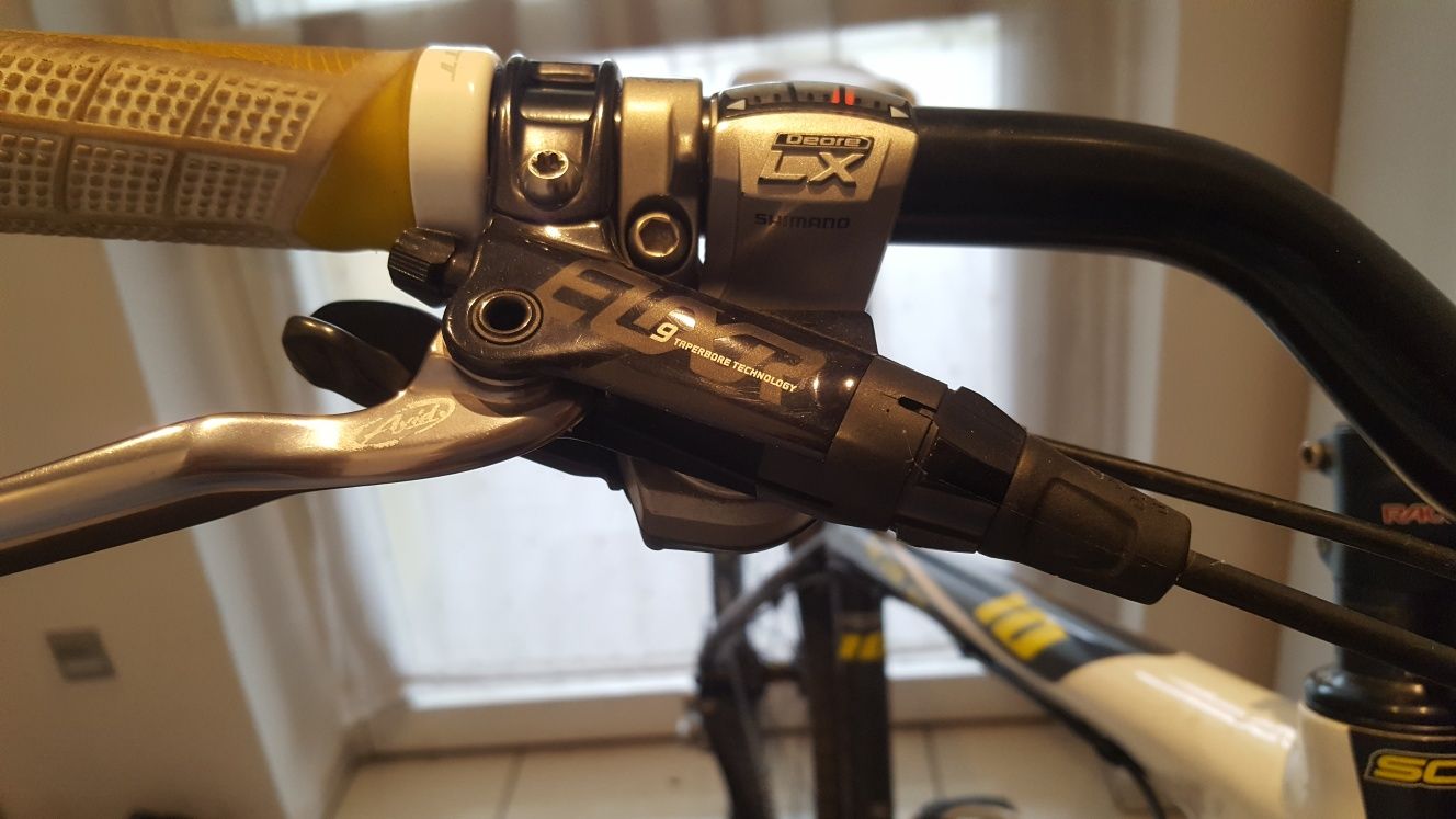 Scott scale 10 carbon roz m
