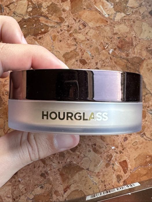 Розсипна фіксуюча пудра Hourglass Veil Translucent Medium Оригінал,New