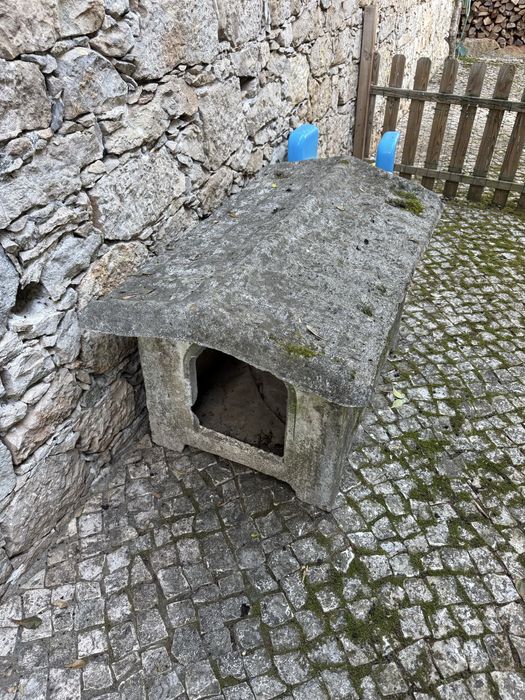 Casota para cao em cimento