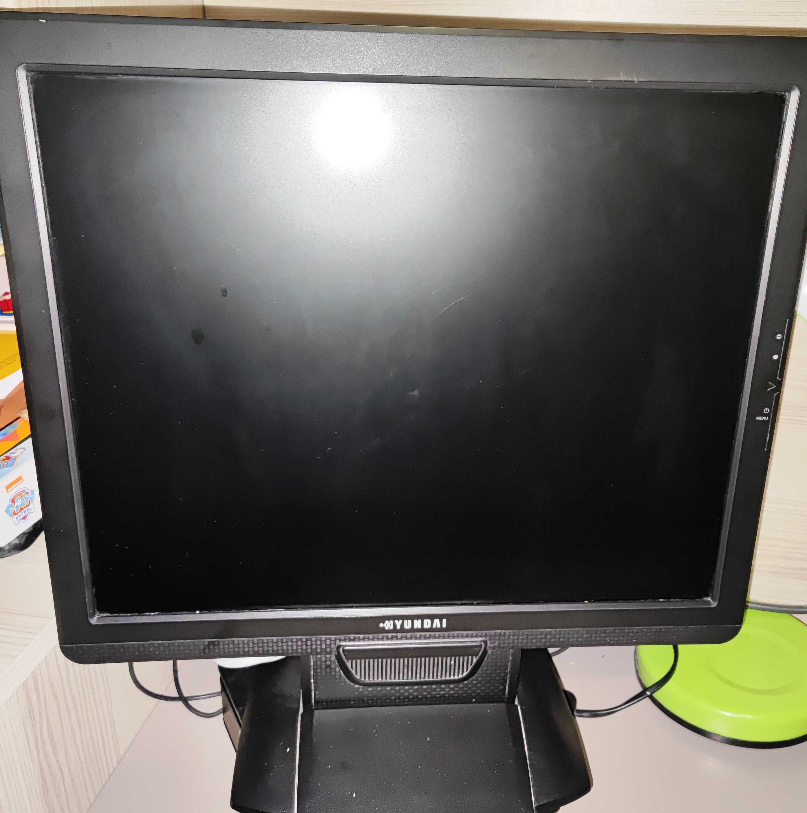 Monitor Hyundai 19