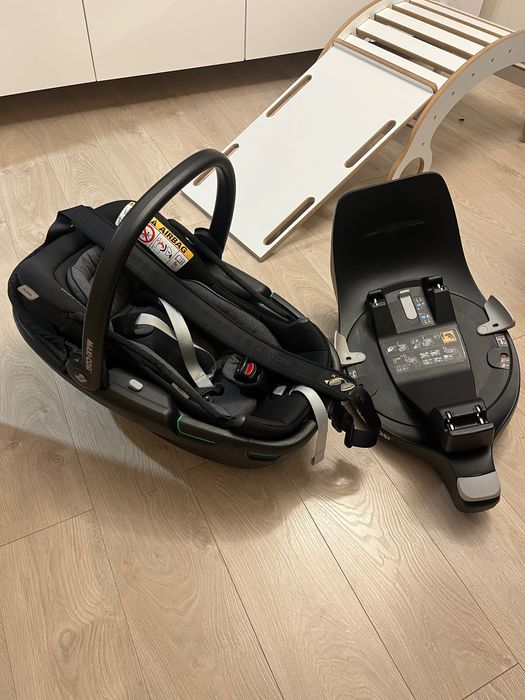 Fotelik Maxi Cosi coral 360 + baza + pas