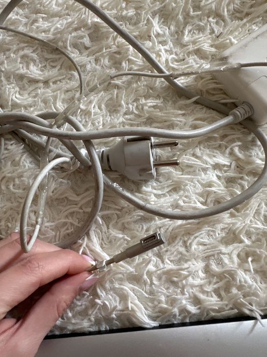 Макбук 2011 года на Запчасти