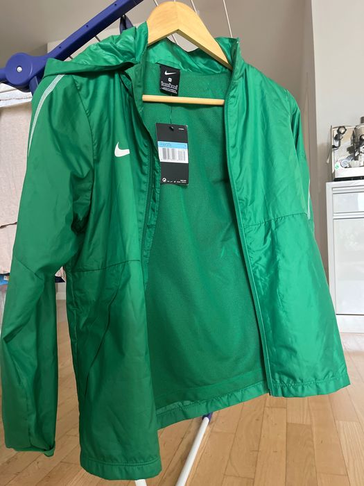 Kurtka Nike nowa przeciwiatrowa