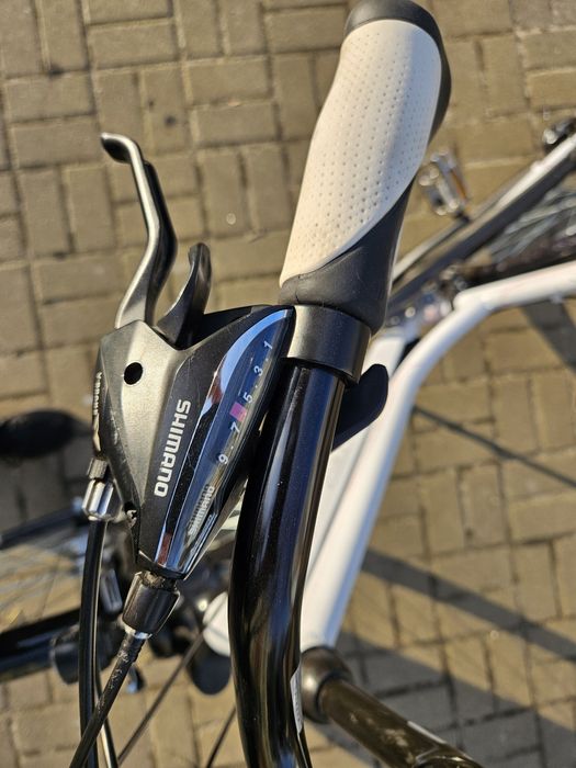 Rower trekingowy damski Romet Gazela 4, shimano deore