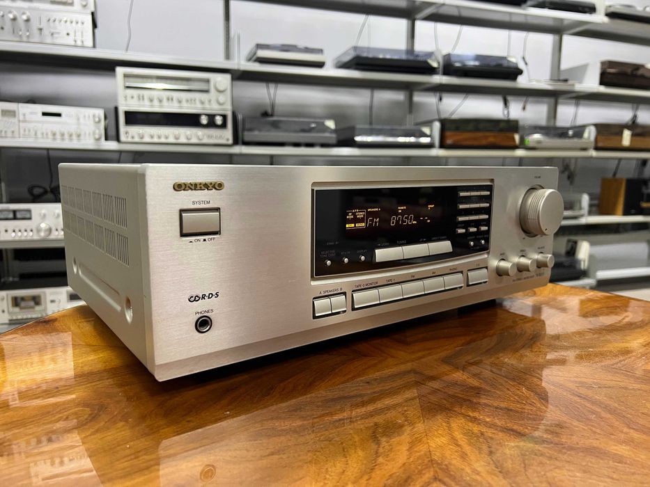 Amplituner Onkyo TX-8211 Audio Room