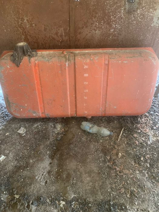 Продам паливний бак