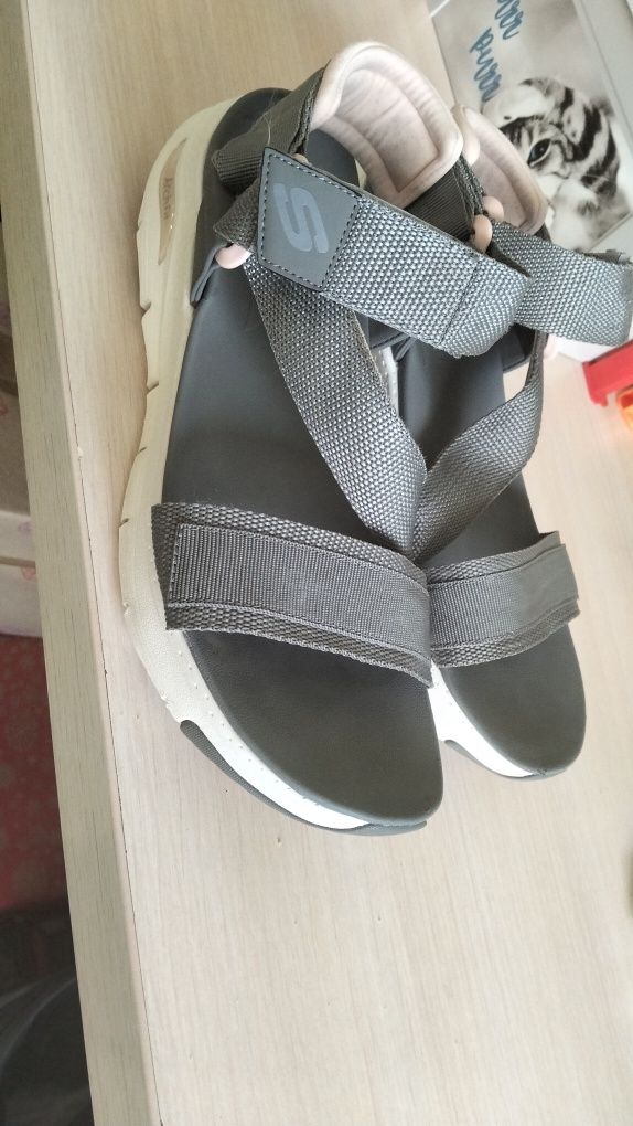 сандалії Skechers GO Walk Arch Fit, босоніжки