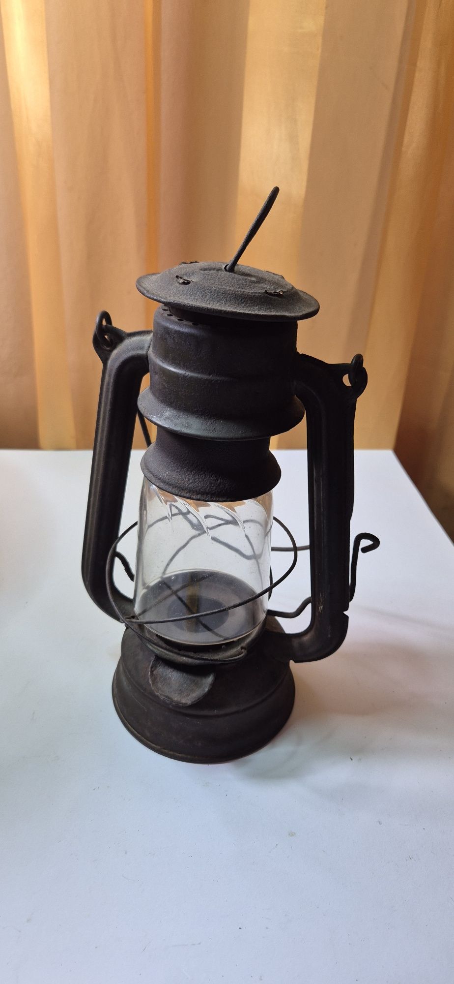 Stara lampa naftowa Jupiter starocia PRL
