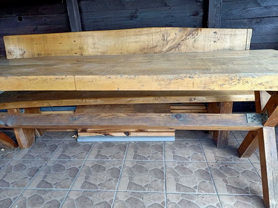 Stół ogrodowy drewniane belki z ławką
