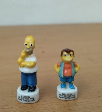 2 bonecos Simpsons