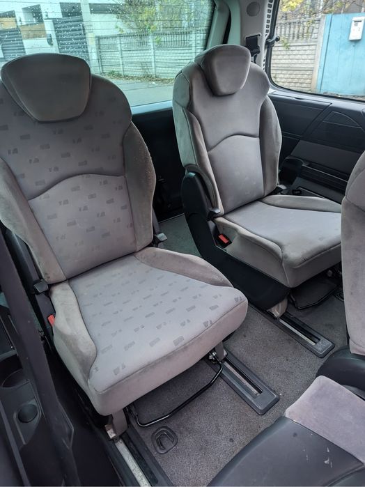 Peugeot 807 мінівен 7 місць