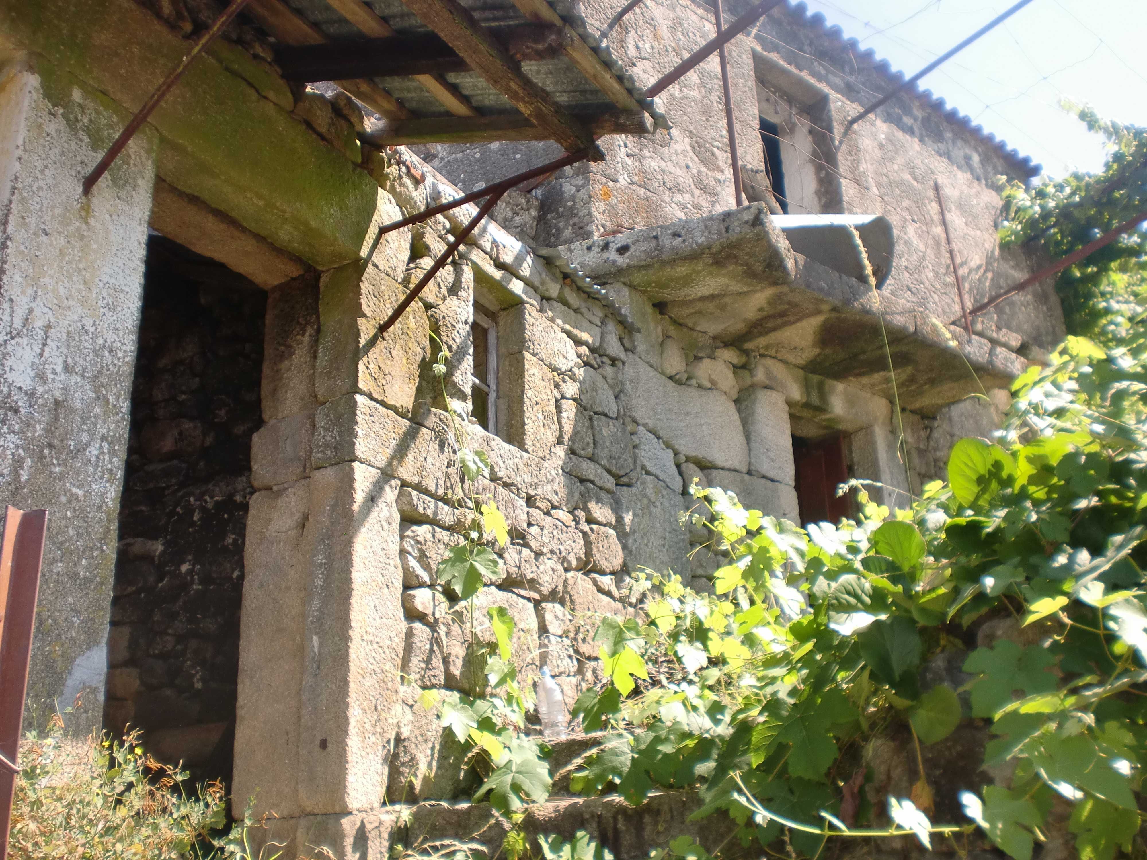 Casa férias para restauro em Vale de Cambra - Junqueira - Póvoa