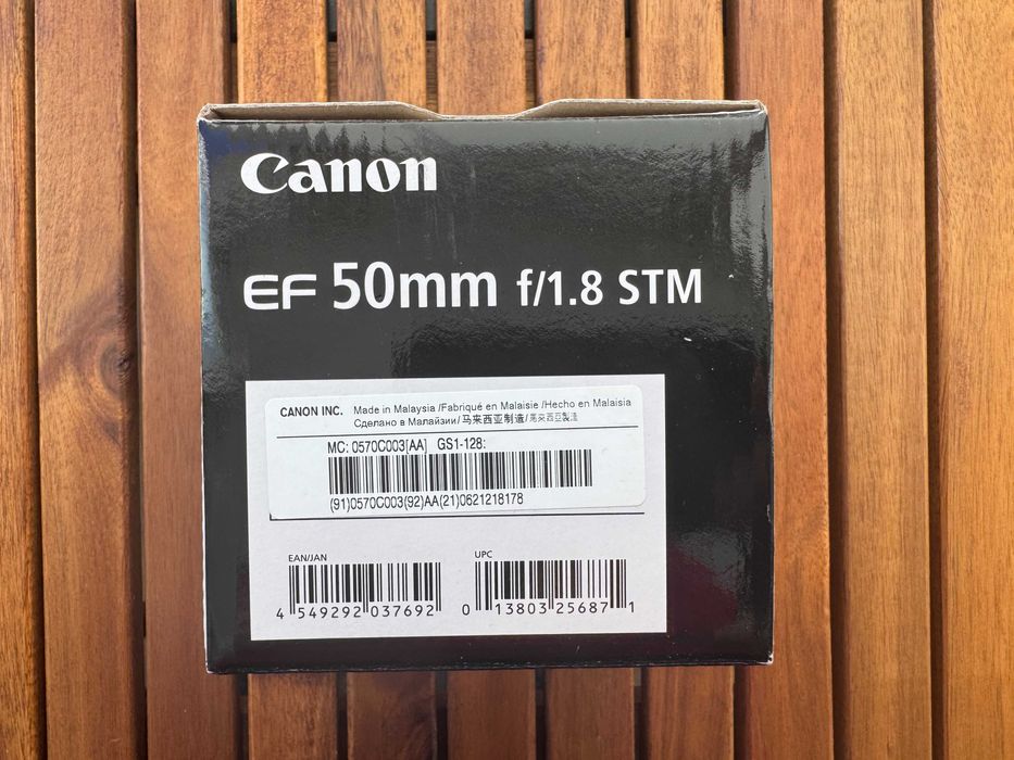 Canon EF 50mm f/1.8 STM