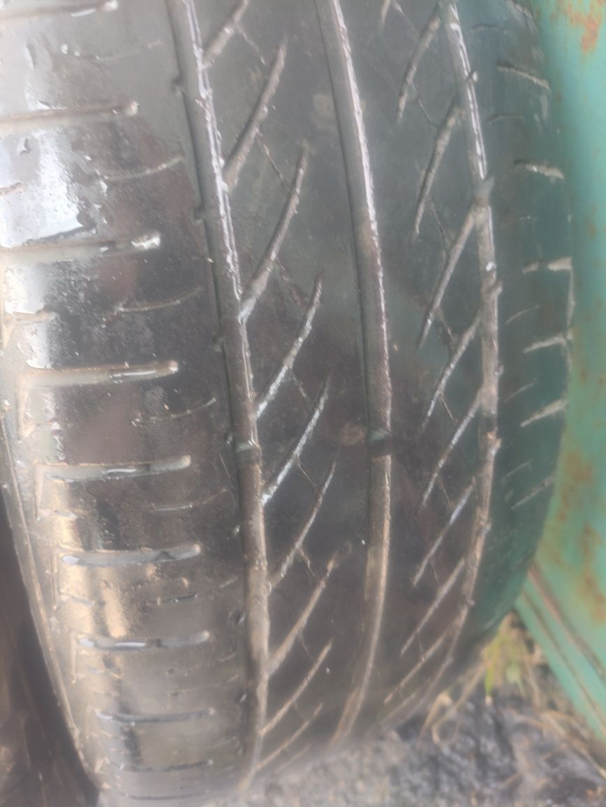 Шини  225/60 R15