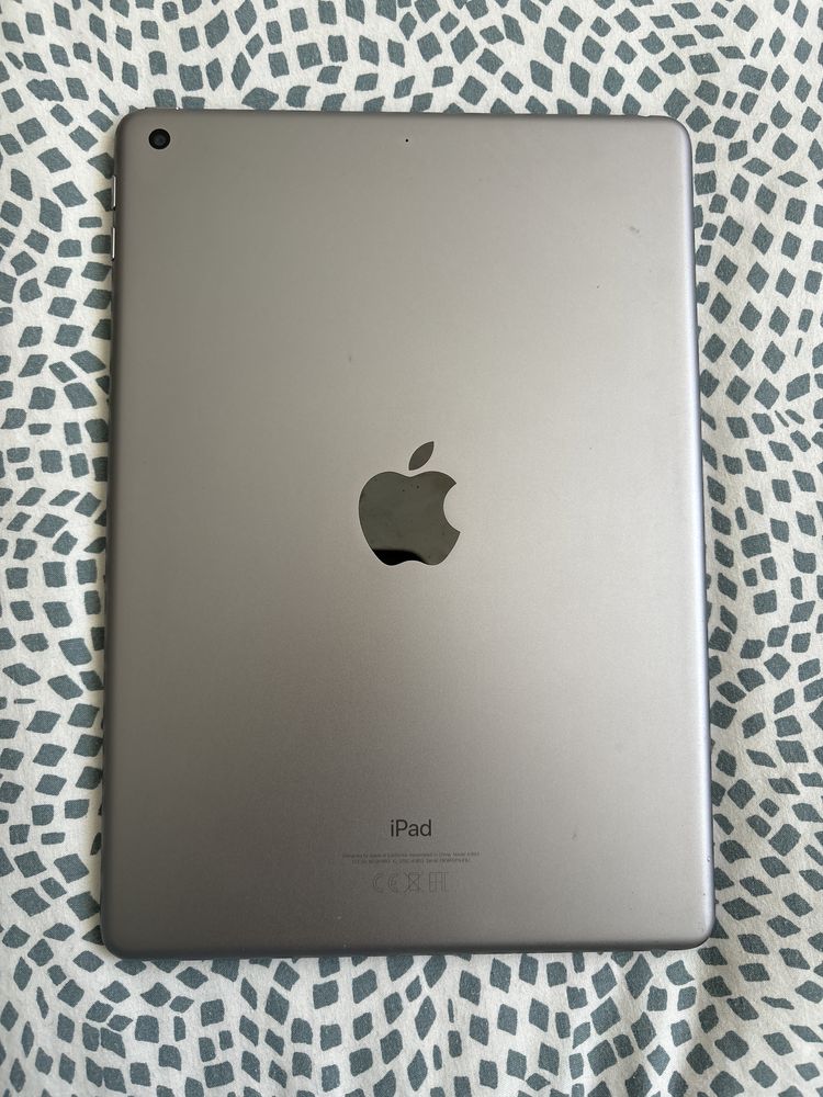 iPad 6th generation Wi-Fi