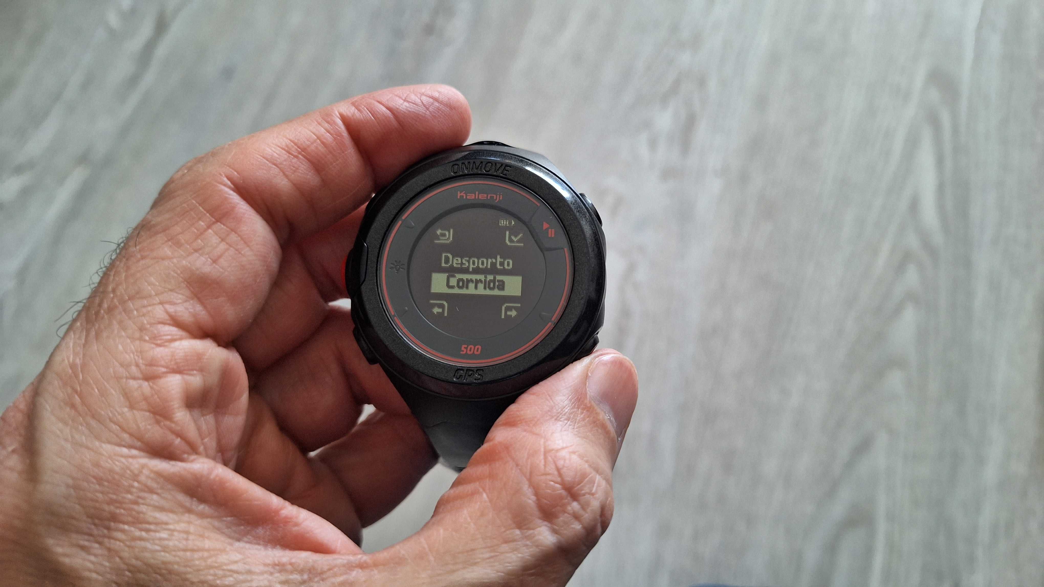 Relógio para desportos com GPS OnMove 500 HRM impecável como novo