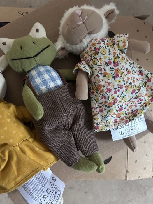 Trzy zabawki pluszowe Bloomimgville