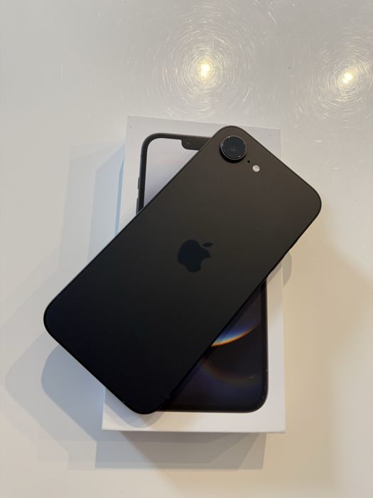 iPhone 16e 256GB