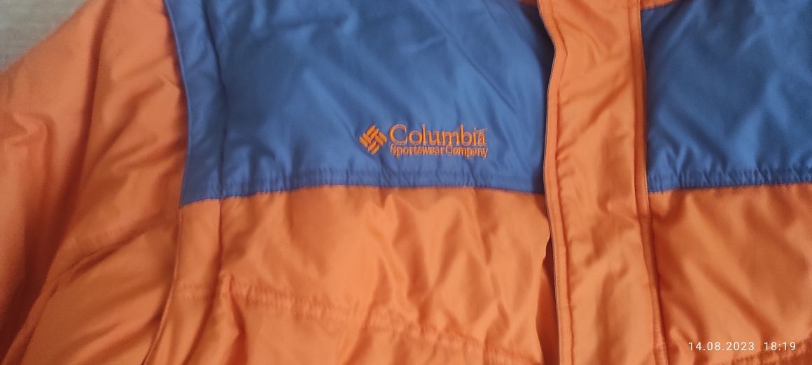 Продам пуховик  Columbia