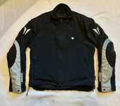 Мотокуртка Dainese розмір XXXL/58 стан нової.