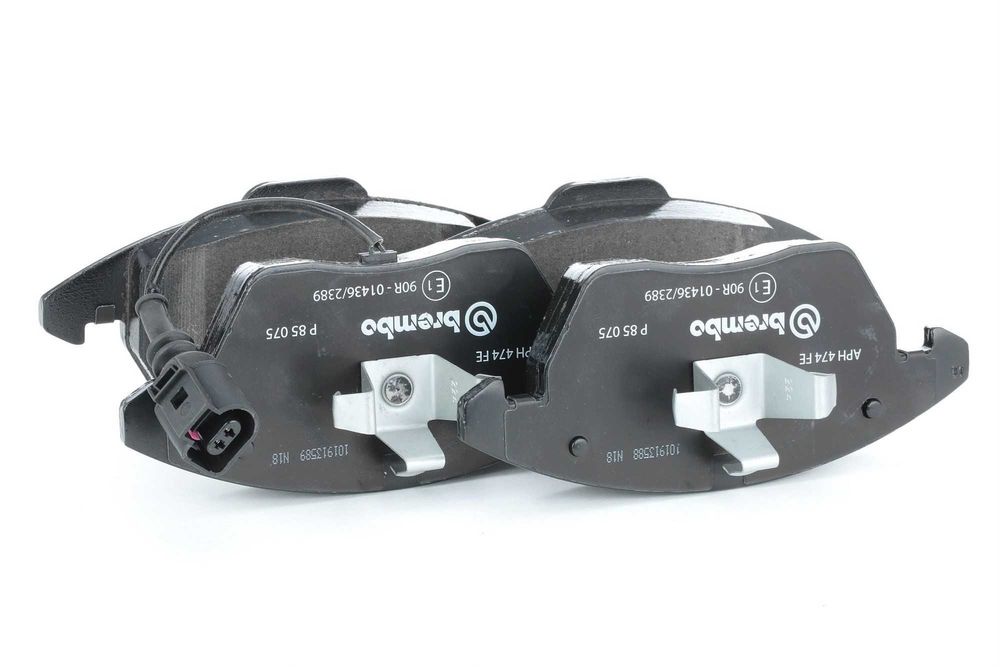 Kit Travões + Pastilhas Desportivos e Ranhurados 288m Frente BremboMax