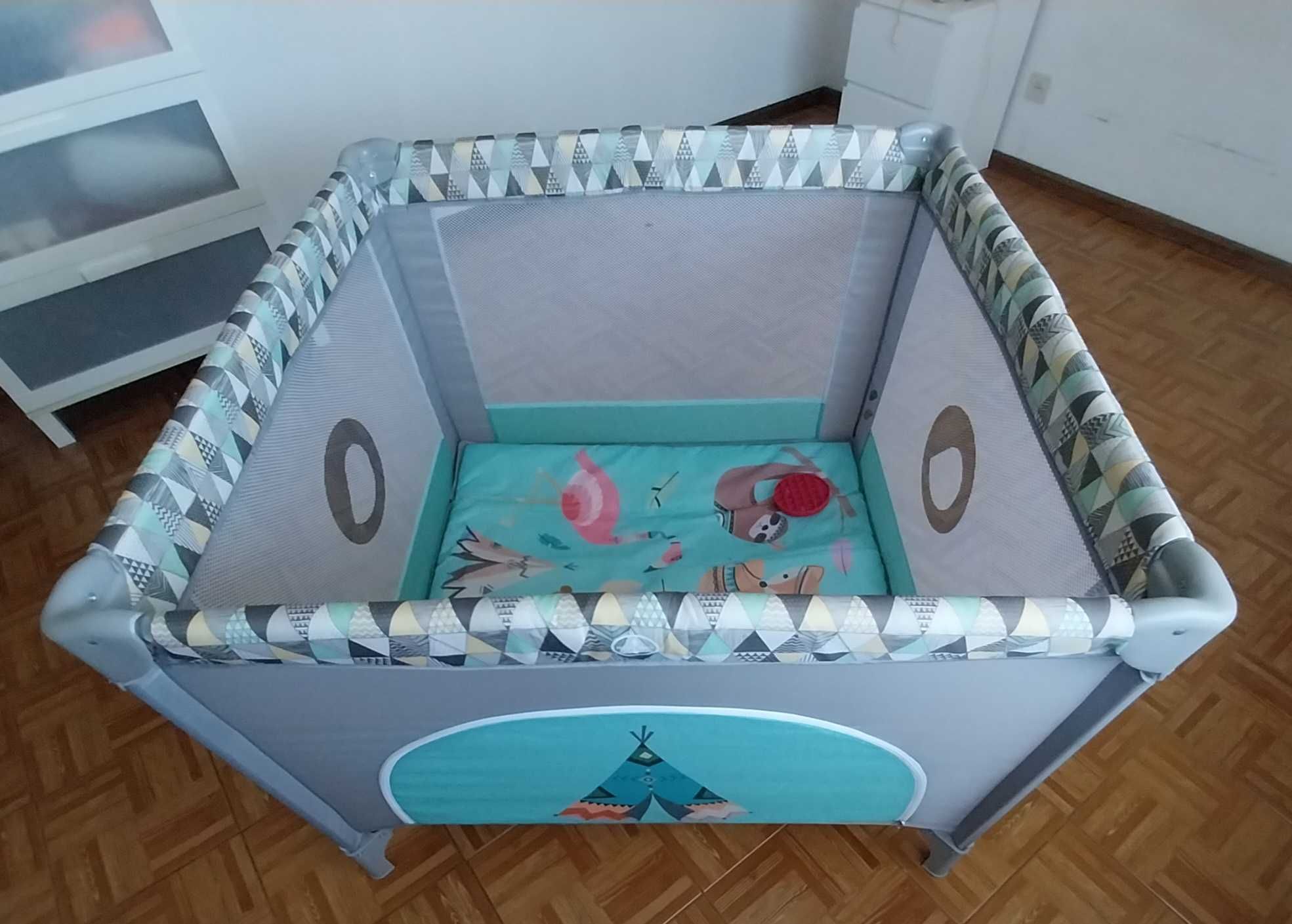 Parque infantil como novo!