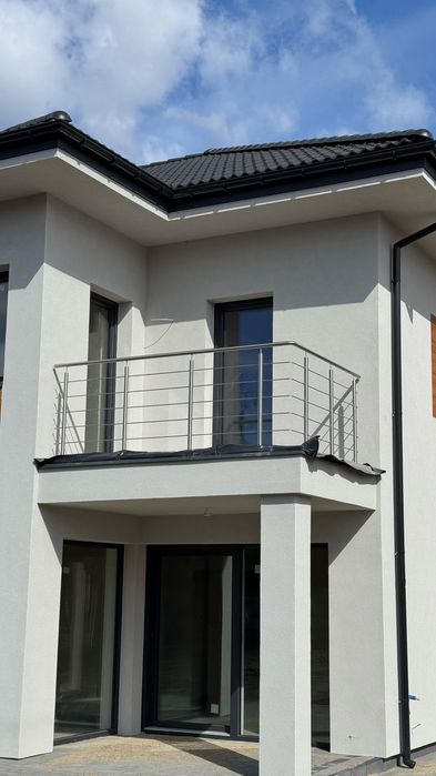 Balustrady nierdzewne zabezpieczenia okienne