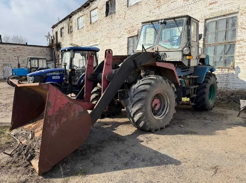 Сільгосптехніка, техніка, причіпні агрегати, запчастини