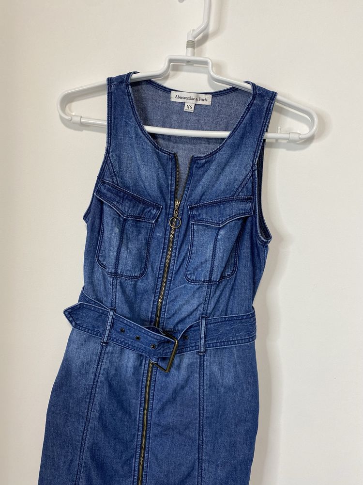 Джинсовое платье сарафан Abercrombie & Fitch Xs