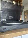 Gramofon Fisher 580MT