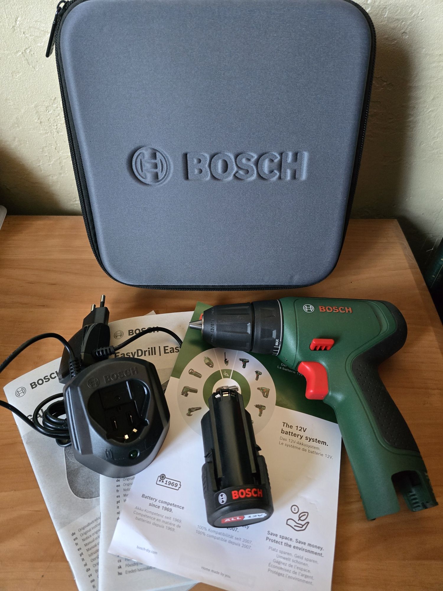 Bosch шуруповнрт 12v 2ah акб 100% оригінал