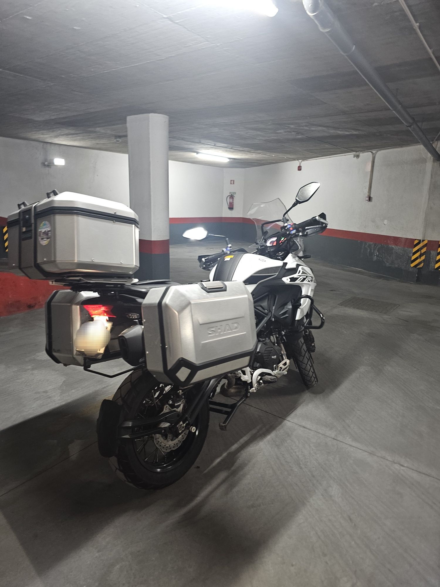 Benelli TRK 502 X (12/2022) — 3 Malas Shad Cromadas + Suportes — 14 23