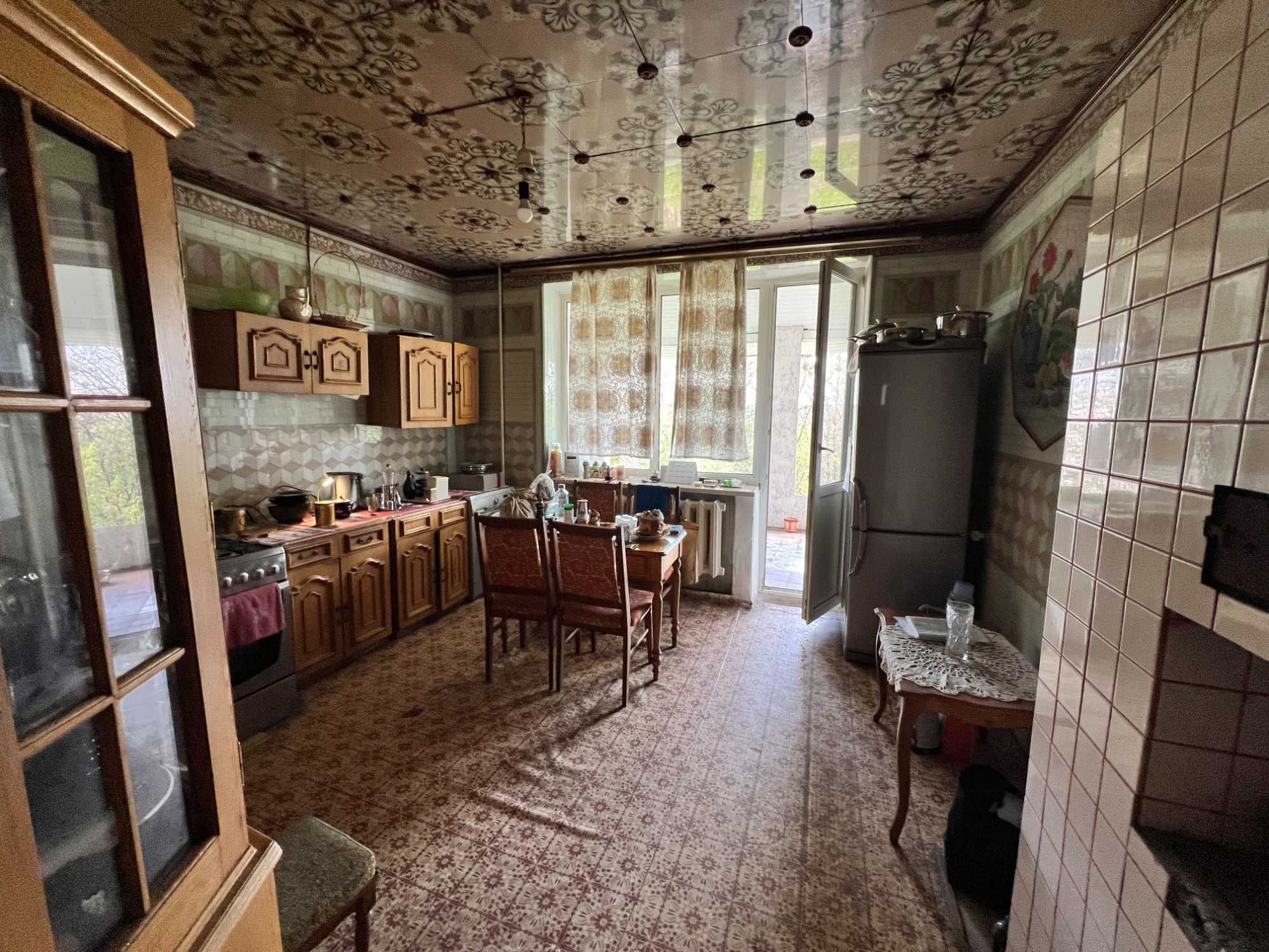 Цегляний 2 поверховий будинок с.Станишівка