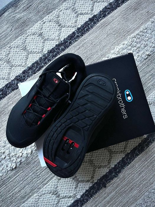 Buty rowerowe DH/enduro wpinane Crankbrothers nowe z metką R38 (US6).