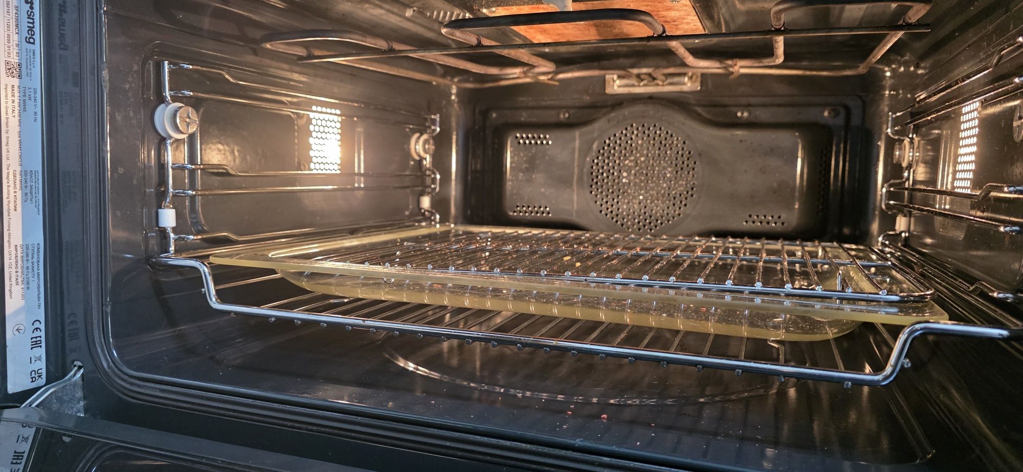 SMEG Forno com microondas SF4390MCX