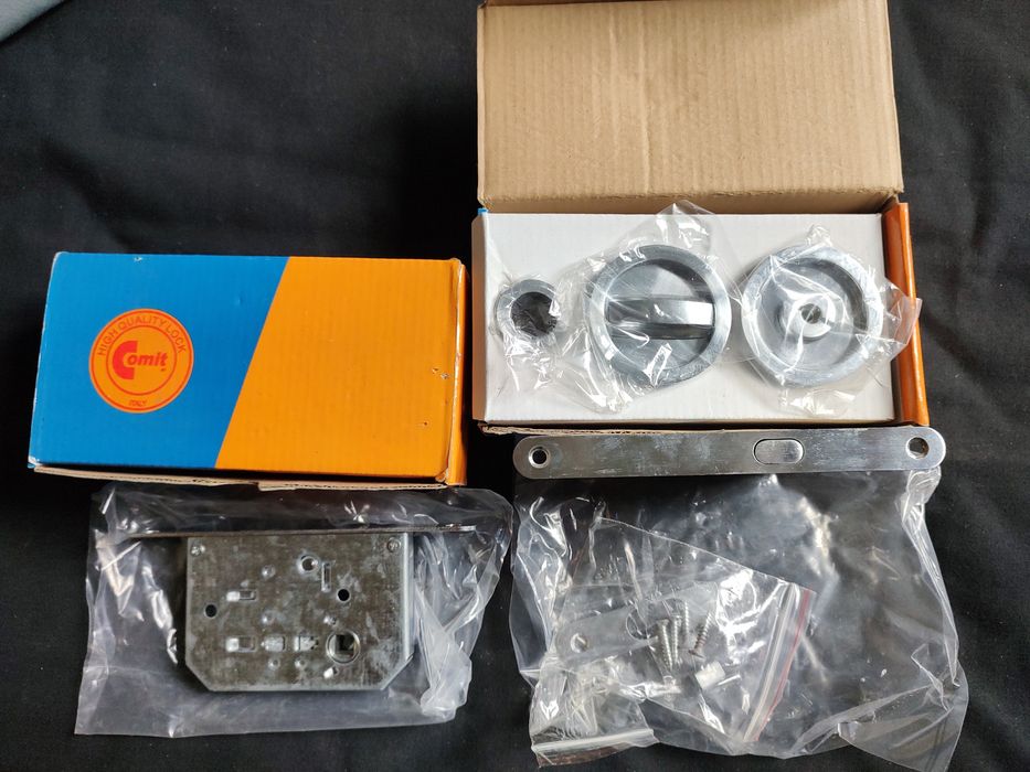 Комплект для розсувних дверей, Італія